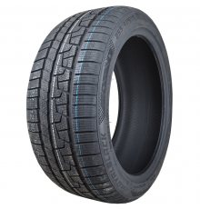 Royal Black Royal Winter UHP 215/55 R17 98V