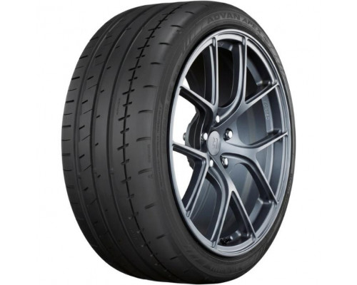 Yokohama Advan Apex V601 225/40 R19 93Y
